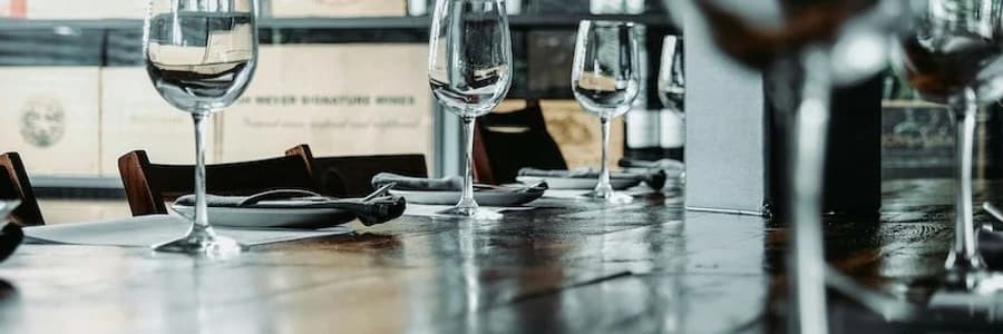 Image de l'article Boire 5 verres par jour : dangers et solutions